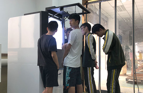 玉鼎隨著數(shù)控玉石雕刻機技術成熟，下一個發(fā)展